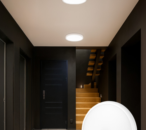 Plafoniera LUNAR 22W w korytarzu